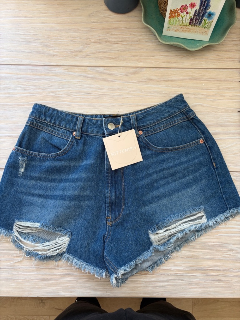 Kittenish Blue Distressed High-Rise Denim Shorts nwt size 29